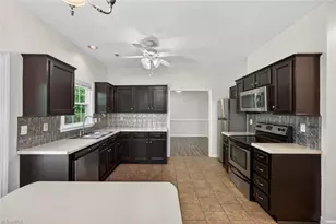 3408 Bent Creek Ct, Greensboro, NC 27410 - Photo 14