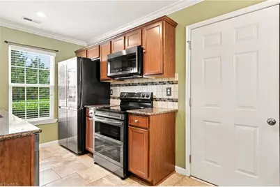 3017 Hyde Place Circle, Winston-Salem, NC 27103 - Photo 8
