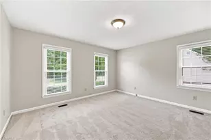 100 Edinborough Dr, Mebane, NC 27302 - Photo 10