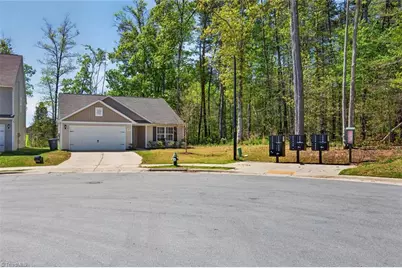 2231 Balmore Avenue, Greensboro, NC 27405 - Photo 4