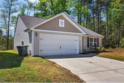 2231 Balmore Avenue, Greensboro, NC 27405 - Photo 2
