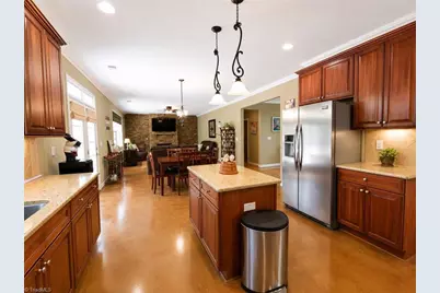 4617 Dry Creek Court, High Point, NC 27265 - Photo 10