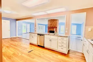 4602 Ramblewood Dr, Greensboro, NC 27406 - Photo 1