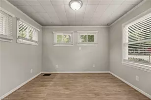 1900 Independence Rd, Greensboro, NC 27408 - Photo 14