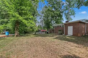 1900 Independence Rd, Greensboro, NC 27408 - Photo 8