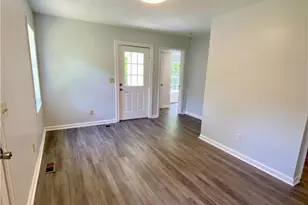 627 Dailey St, Burlington, NC 27217 - Photo 6