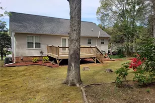 3800 Velinda Dr, Winston-Salem, NC 27106 - Photo 10