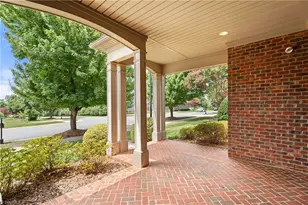 5551 Foxgate Cir, Winston-Salem, NC 27106 - Photo 4