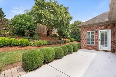 5551 Foxgate Circle, Winston-Salem, NC 27106 - Photo 32