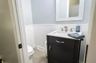 137 Breckindale Cir, Winston-Salem, NC 27104 - Photo 8