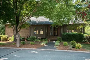 137 Breckindale Cir, Winston-Salem, NC 27104 - Photo 2