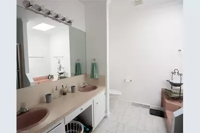 137 Breckindale Circle, Winston-Salem, NC 27104 - Photo 16