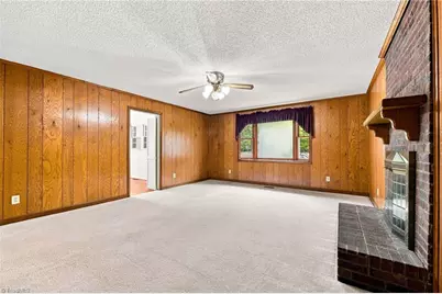 2905 Shamrock Drive, Greensboro, NC 27408 - Photo 14