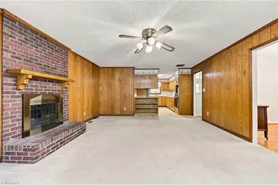 2905 Shamrock Drive, Greensboro, NC 27408 - Photo 16