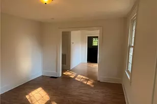 1935 Maryland Ave, Winston-Salem, NC 27101 - Photo 4