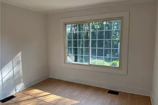1935 Maryland Ave, Winston-Salem, NC 27101 - Photo 8