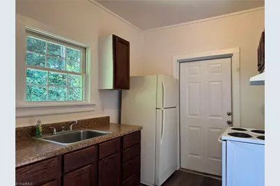 1935 Maryland Avenue, Winston-Salem, NC 27101 - Photo 12
