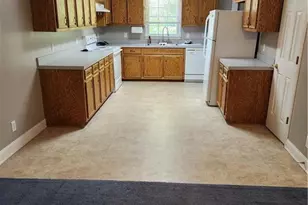 2095 Piney Mountain Rd, Walnut Cove, NC 27052 - Photo 2