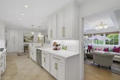 716 Dover Road, Greensboro, NC 27408 - Photo 6