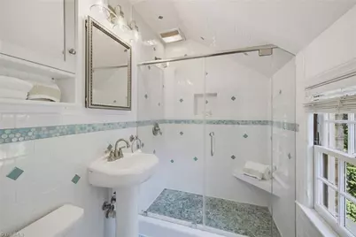 716 Dover Road, Greensboro, NC 27408 - Photo 32