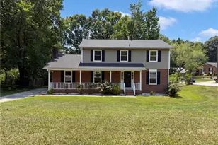 800 Edinburgh Dr, Jamestown, NC 27282 - Photo 1