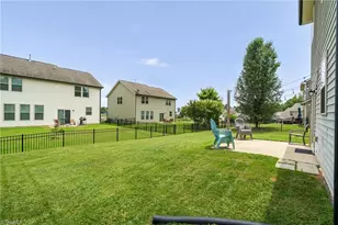 403 Fairway Dr, Mebane, NC 27302 - Photo 32