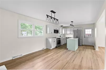 220 Kerner Knolls Drive, Kernersville, NC 27284 - Photo 12