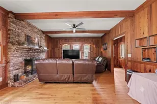 1211 E Willowbrook Dr, Burlington, NC 27215 - Photo 14