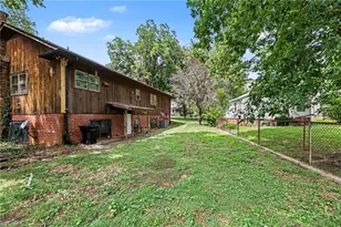 1211 E Willowbrook Dr, Burlington, NC 27215 - Photo 28
