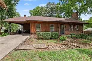 1211 E Willowbrook Dr, Burlington, NC 27215 - Photo 4