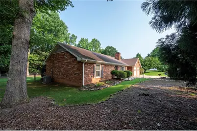 4613 Sun Valley Lane, Kernersville, NC 27284 - Photo 6