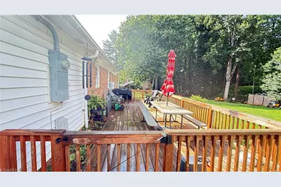 110 Sarah Street, Mount Airy, NC 27030 - Photo 6