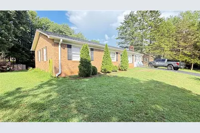 110 Sarah Street, Mount Airy, NC 27030 - Photo 8