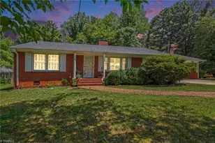 305 Hilltop Dr, Lexington, NC 27292 - Photo 1