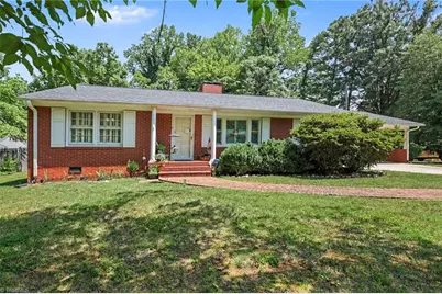 305 Hilltop Drive, Lexington, NC 27292 - Photo 2