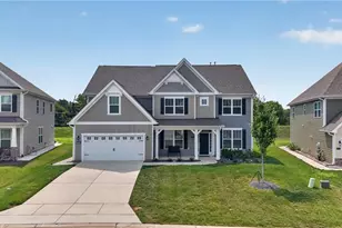 4225 Toucan Trl, High Point, NC 27265 - Photo 2