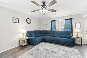 551 Clear Meadow Dr, Winston-Salem, NC 27107 - Photo 2