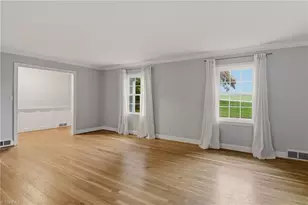 1030 Yorkshire Rd, Winston-Salem, NC 27106 - Photo 8