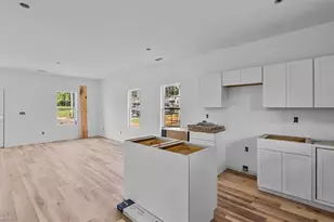 814 Vail Ave, High Point, NC 27260 - Photo 10