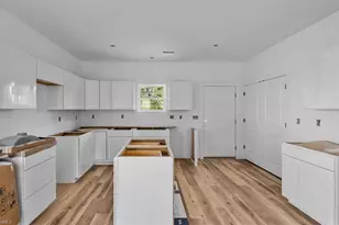 814 Vail Ave, High Point, NC 27260 - Photo 8