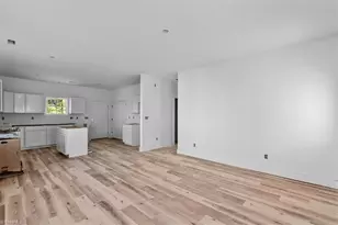 814 Vail Ave, High Point, NC 27260 - Photo 4