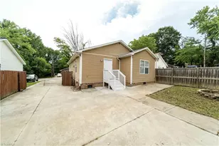 1021 Asheboro St, High Point, NC 27260 - Photo 2