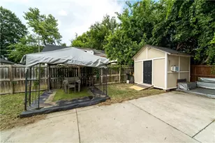 1021 Asheboro St, High Point, NC 27260 - Photo 4