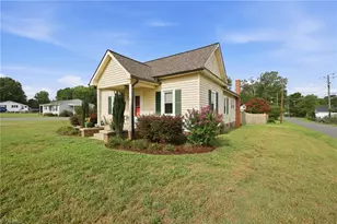 319 Apple St, Gibsonville, NC 27249 - Photo 2