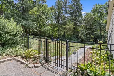 371 Staffordshire Road, Winston-Salem, NC 27104 - Photo 32