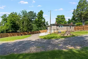 1004 Nathan Hunt Dr, High Point, NC 27260 - Photo 26