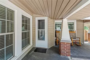 1004 Nathan Hunt Dr, High Point, NC 27260 - Photo 6