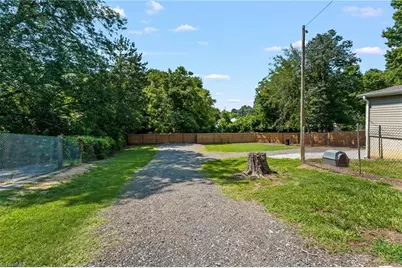 1004 Nathan Hunt Drive, High Point, NC 27260 - Photo 28