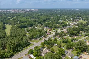 1004 Nathan Hunt Dr, High Point, NC 27260 - Photo 38