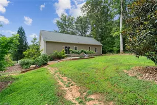 6037 Lura Rd, Winston-Salem, NC 27104 - Photo 32